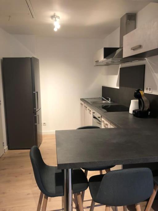 Appartement Moderne & Lumineux 40M2 Centre Luxeuil Buitenkant foto